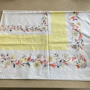 Vintage cotton tablecloth, yellow/white